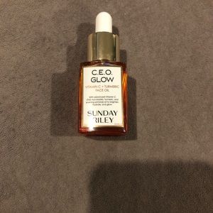 Sunday Riley CEO glow oil